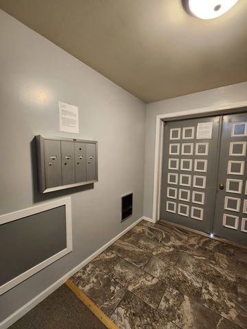 1050 S Nelson Avenue 4, Kankakee, IL 60901