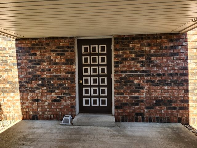 1050 S Nelson Avenue 4, Kankakee, IL 60901