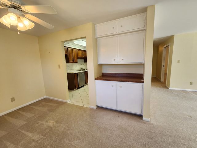 1050 S Nelson Avenue 4, Kankakee, IL 60901