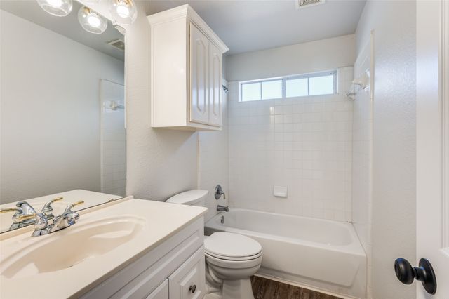 5012 Marineway Drive, Fort Worth, TX 76135