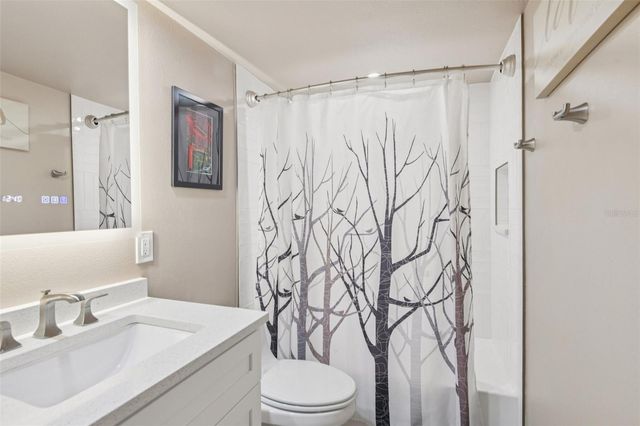 7570 92ND STREET 104C, Seminole, FL 33777