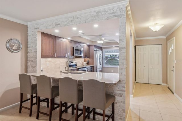 7570 92ND STREET 104C, Seminole, FL 33777