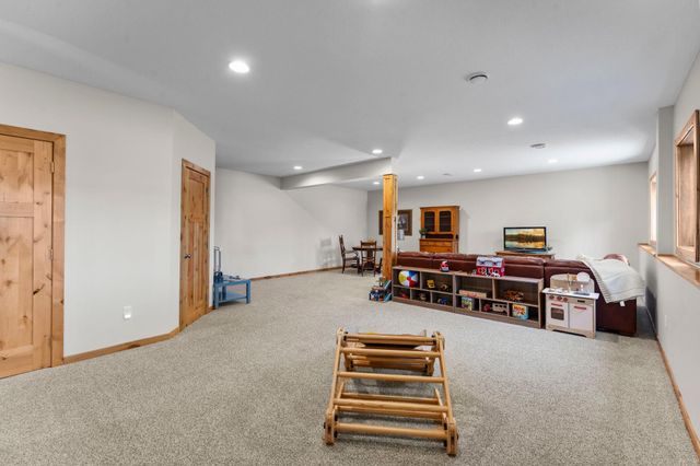 10697 106th Avenue N, Hanover, MN 55341