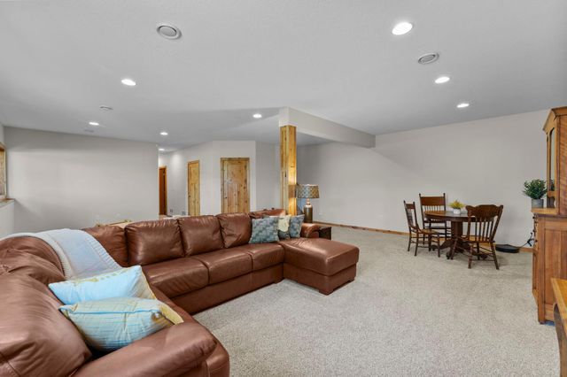 10697 106th Avenue N, Hanover, MN 55341