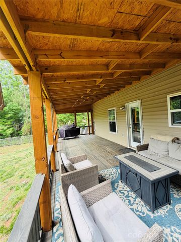 2212 Pinnacle View Drive, Kings Mountain, NC 28086