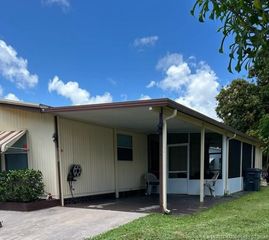 6201 Holly Lane, Lantana, FL 33462