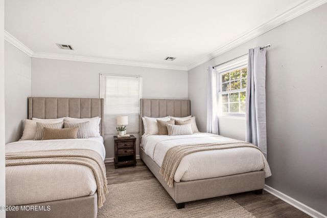 9 Hemlock Court, Jackson, NJ 08527
