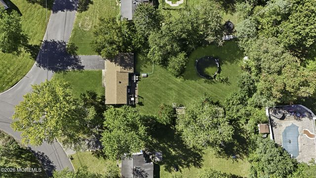 9 Hemlock Court, Jackson, NJ 08527