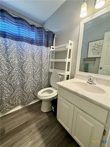 913 Filly Lane, Temple, TX 76504