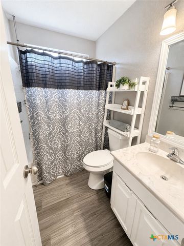 913 Filly Lane, Temple, TX 76504