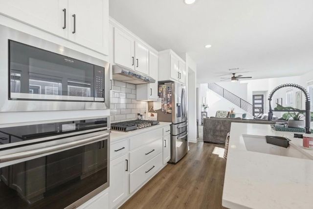 200 Bay Breeze DR, Kyle, TX 78640