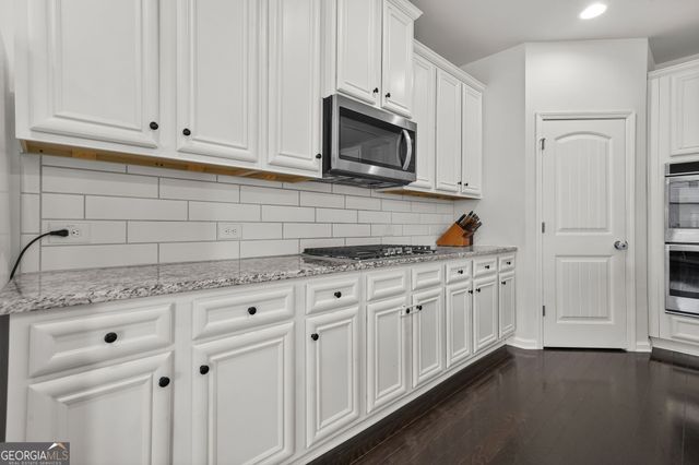 570 Brightfield Drive, Loganville, GA 30052