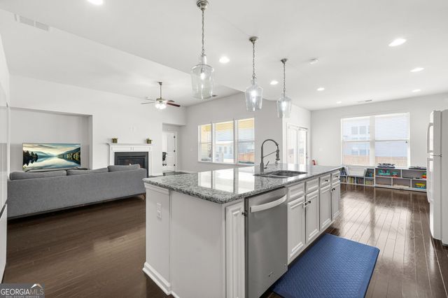 570 Brightfield Drive, Loganville, GA 30052