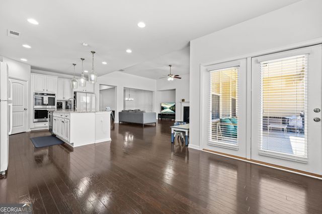 570 Brightfield Drive, Loganville, GA 30052