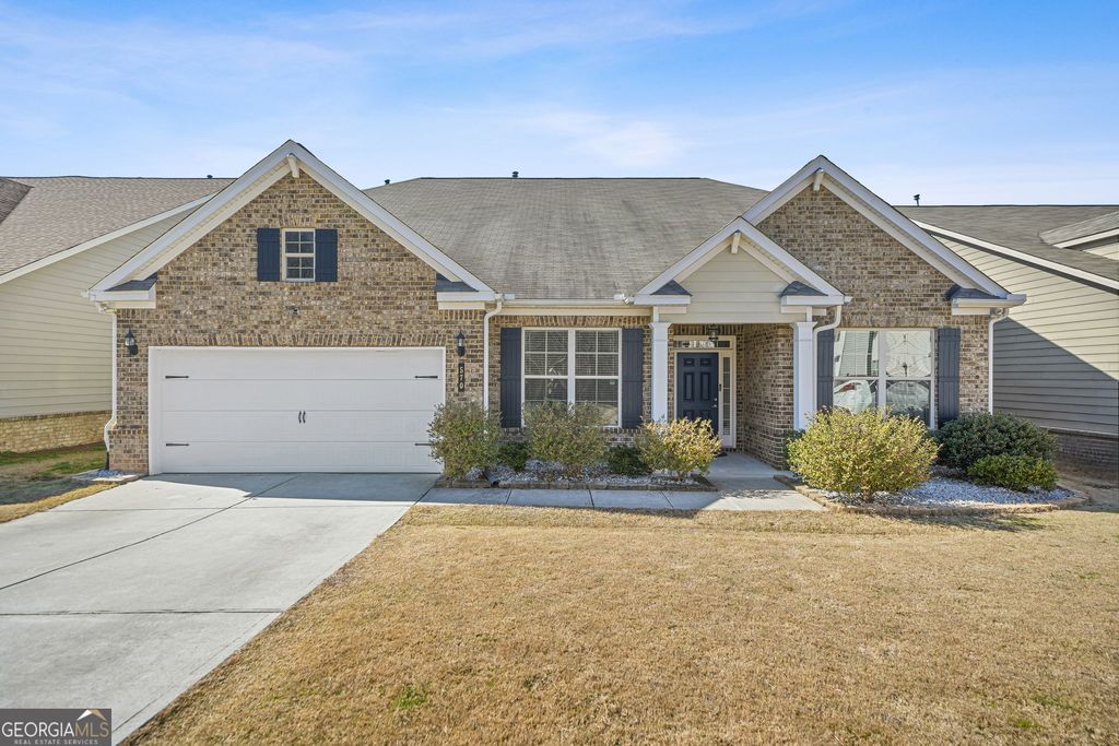 570 Brightfield Drive, Loganville, GA 30052