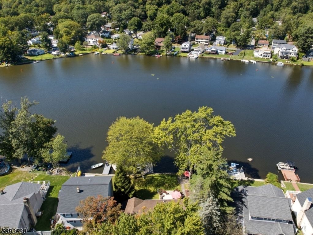133 EAST SHORE ROAD, Denville Twp., NJ 07834