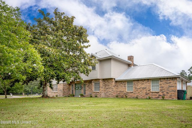 300 Idlewood Drive, Waveland, MS 39576