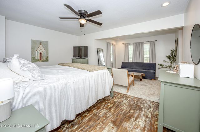 300 Idlewood Drive, Waveland, MS 39576