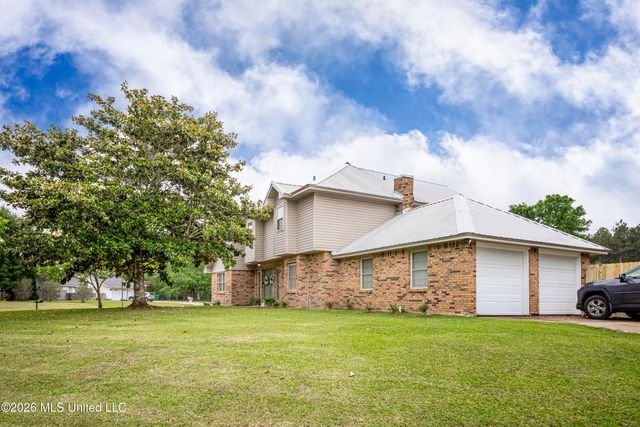 300 Idlewood Drive, Waveland, MS 39576