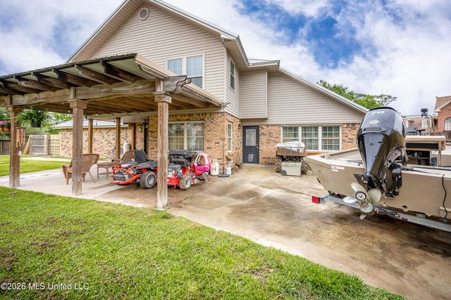 300 Idlewood Drive, Waveland, MS 39576