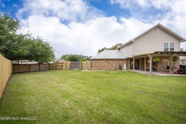 300 Idlewood Drive, Waveland, MS 39576