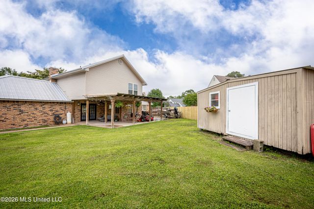 300 Idlewood Drive, Waveland, MS 39576