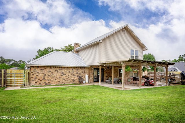 300 Idlewood Drive, Waveland, MS 39576