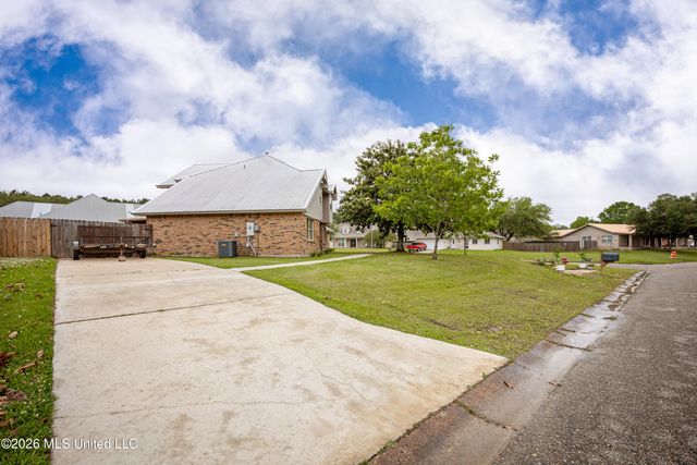 300 Idlewood Drive, Waveland, MS 39576