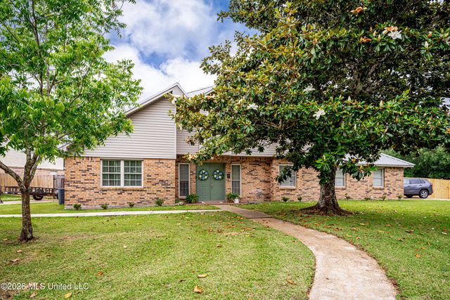 300 Idlewood Drive, Waveland, MS 39576