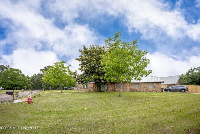 300 Idlewood Drive, Waveland, MS 39576