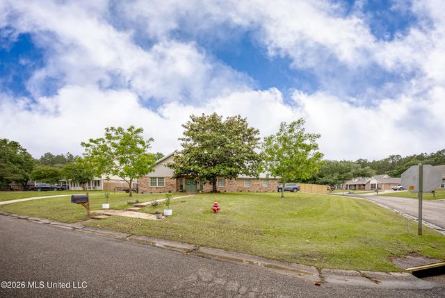 300 Idlewood Drive, Waveland, MS 39576