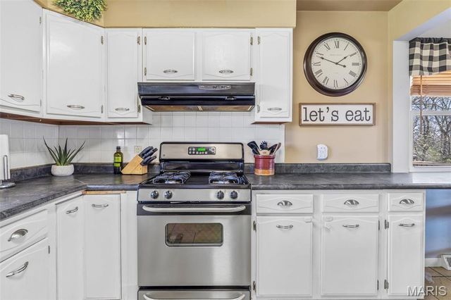 5542 State Road H, De Soto, MO 63020