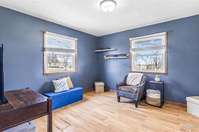 5542 State Road H, De Soto, MO 63020