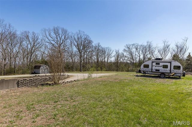 5542 State Road H, De Soto, MO 63020