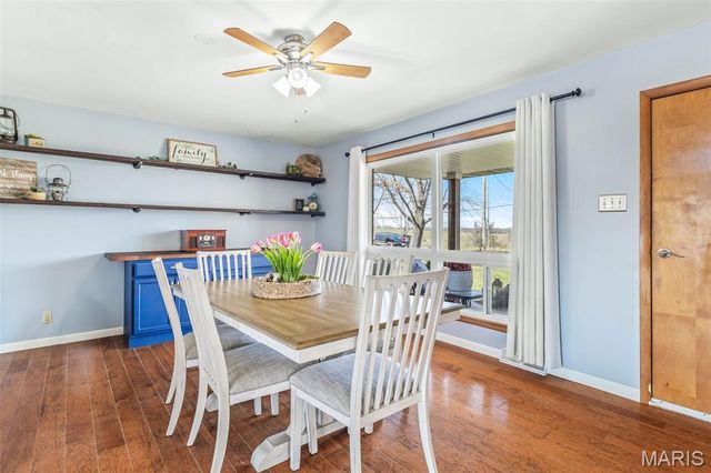 5542 State Road H, De Soto, MO 63020