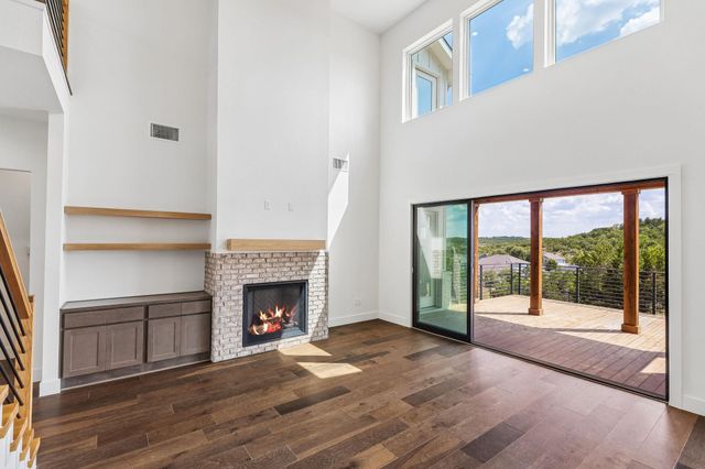 288 Smoke Tree CIR, Dripping Springs, TX 78620
