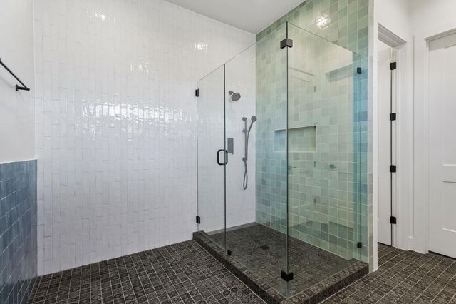 288 Smoke Tree CIR, Dripping Springs, TX 78620