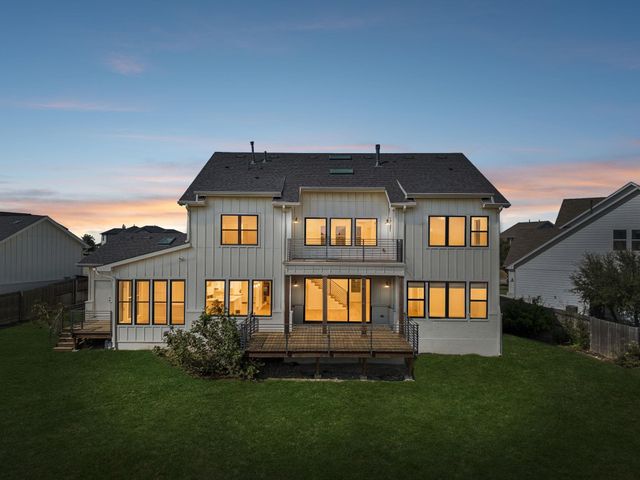 288 Smoke Tree CIR, Dripping Springs, TX 78620