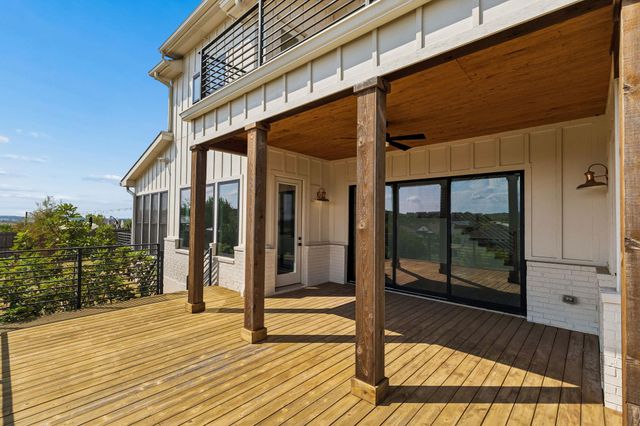 288 Smoke Tree CIR, Dripping Springs, TX 78620