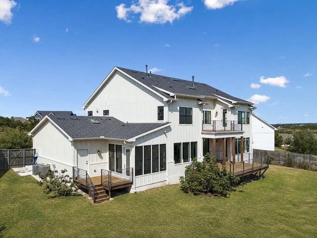 288 Smoke Tree CIR, Dripping Springs, TX 78620