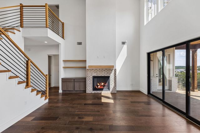 288 Smoke Tree CIR, Dripping Springs, TX 78620
