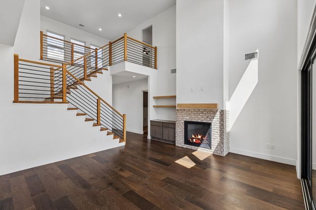 288 Smoke Tree CIR, Dripping Springs, TX 78620