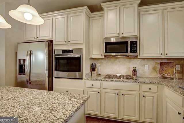 285 Savannah Drive, Senoia, GA 30276