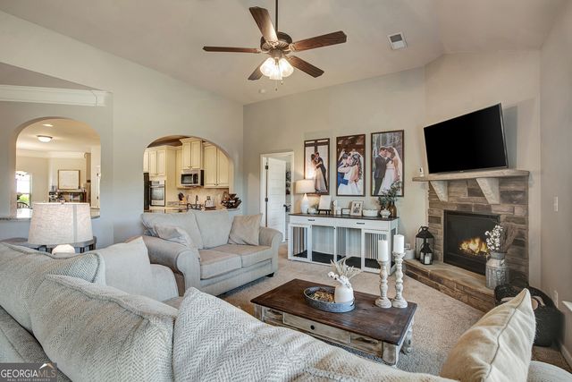 285 Savannah Drive, Senoia, GA 30276