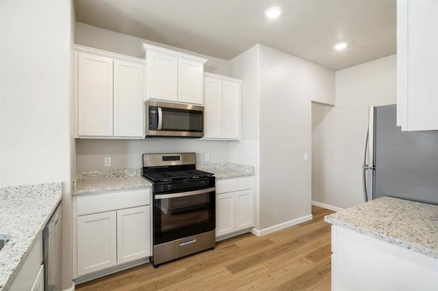 748 Luna Way, Tuttle, OK 73089