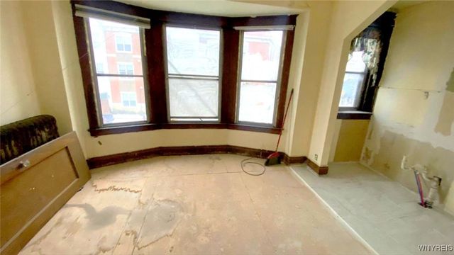 696 Genesee Street, Buffalo, NY 14211