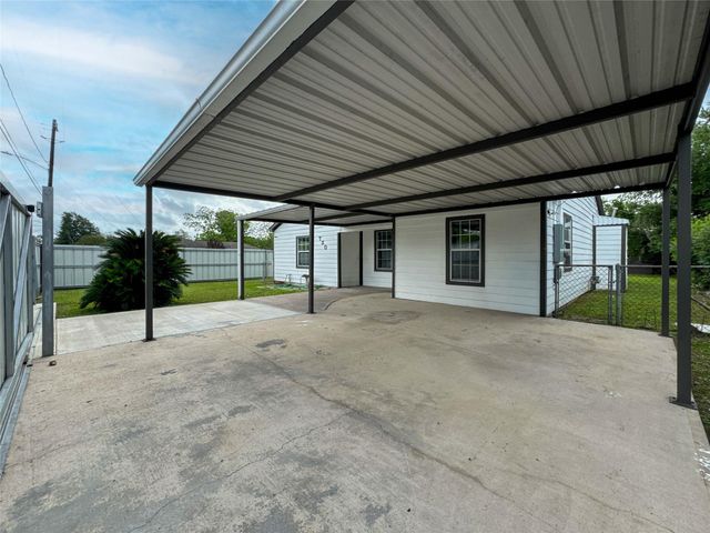 730 Dunkley Drive, Houston, TX 77076