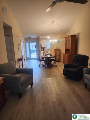 2724 Harvest Drive West, Forks Twp, PA 18040