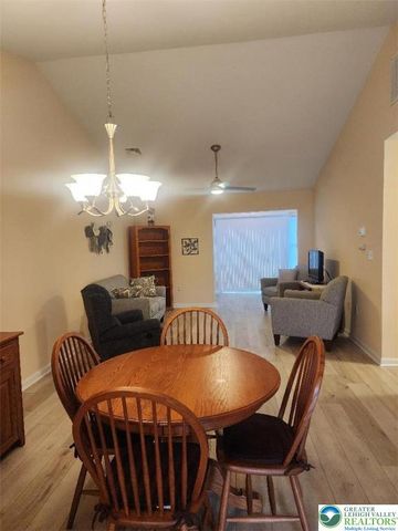 2724 Harvest Drive West, Forks Twp, PA 18040