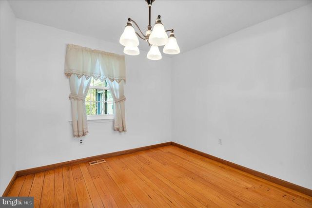 3 WINDING WAY, Berlin, NJ 08009